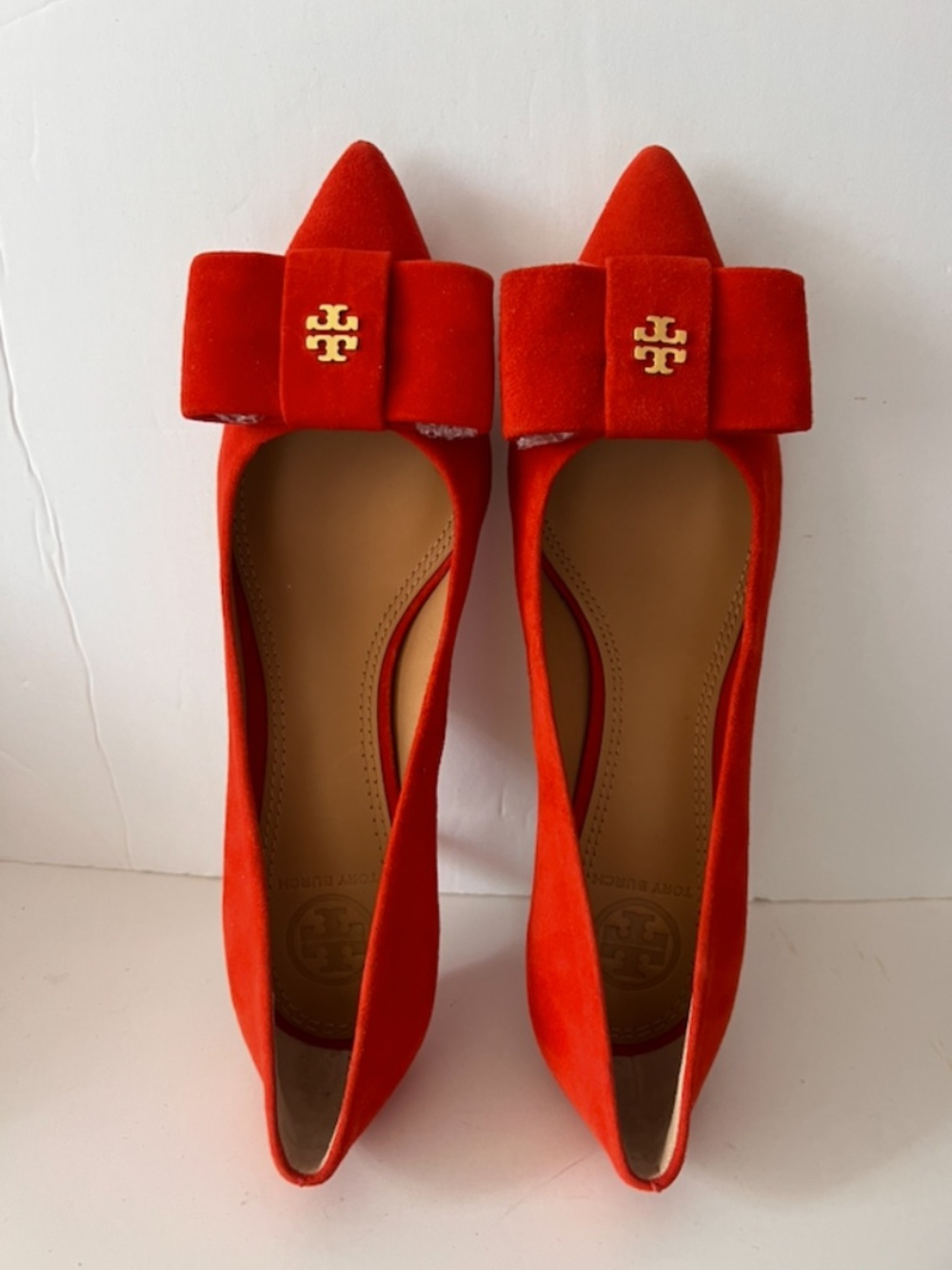 Tory Burch Pointed Toe suede  with bow Pumps kitten heel